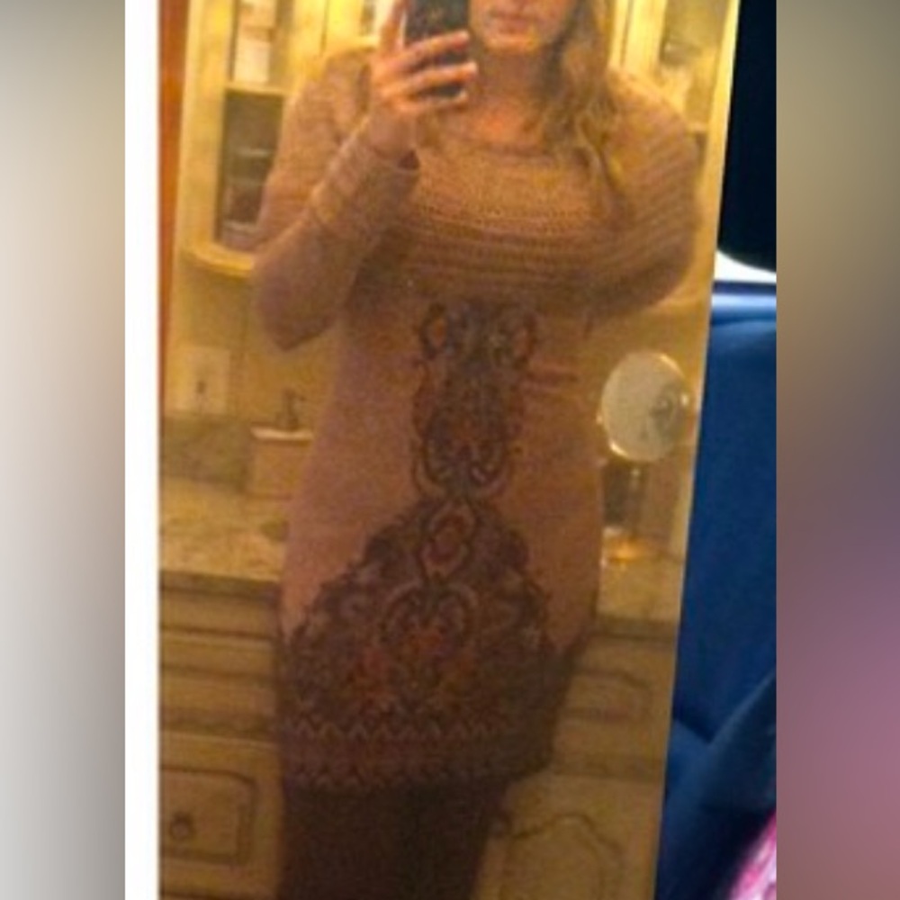 Knitted neck patterned dress
